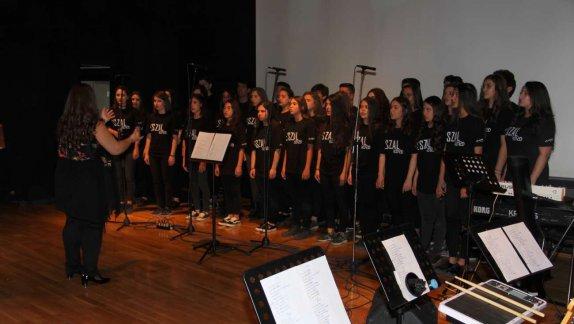 Salih Zeki Anadolu Lisesi Öğrencilerinden Konser