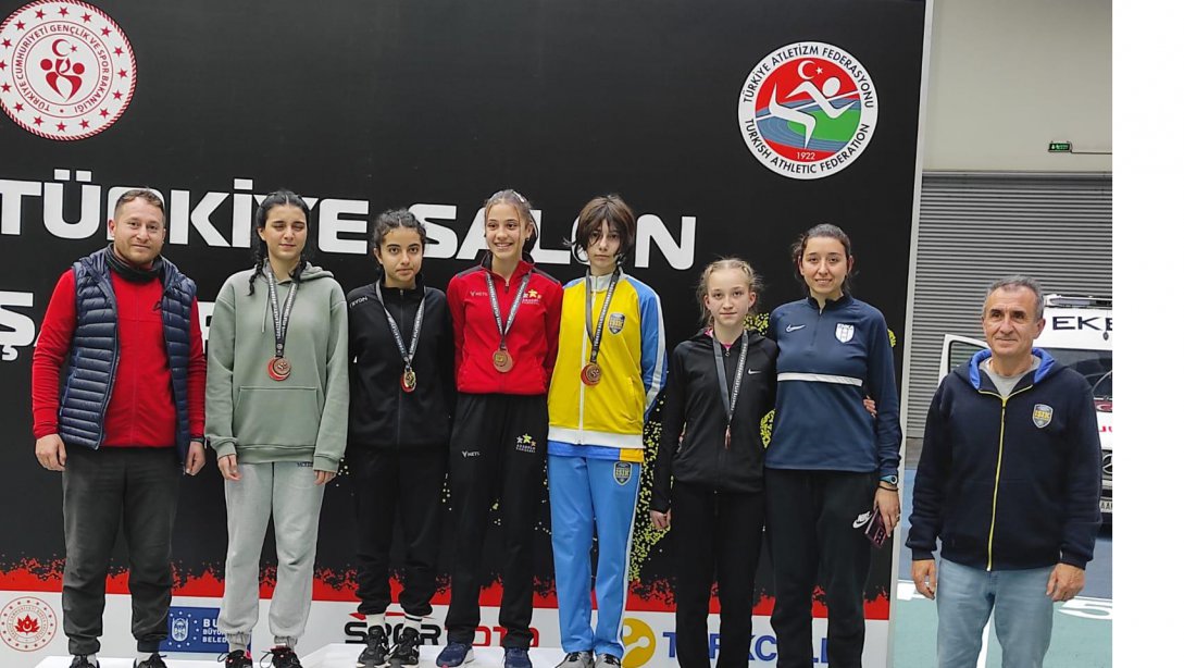 Melahat Ünügür Ortaokulu Öğrencileri, Türkiye Bursa U14 Şampiyonasından Madalyalarla Döndüler.