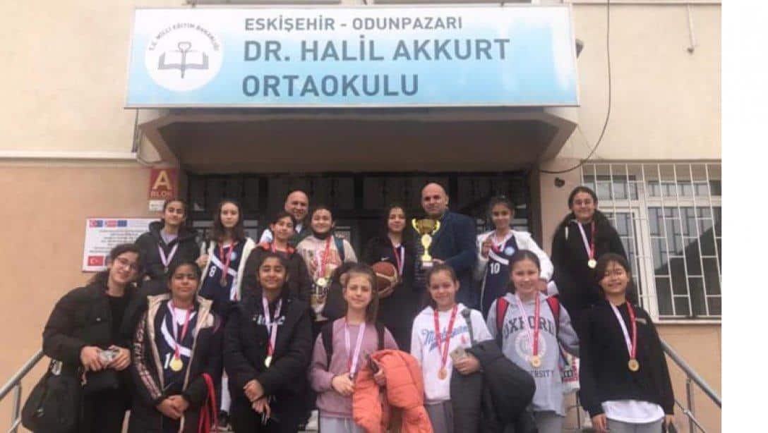 Basketbolda da Şampiyonun Adı Doktor Halil Akkurt Ortaokulu