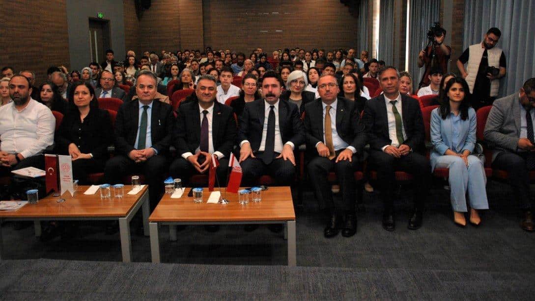 Türk Patent ve Marka Kurumu Başkanı Prof. Dr. M. Zeki Durak, Eskişehir'de 