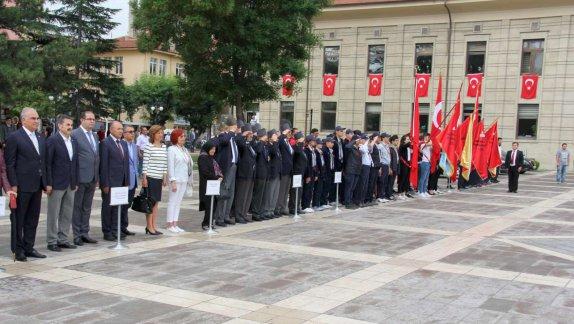 Atatürkün Eskişehire İlk Gelişinin 98. Yılı Törenle Kutlandı