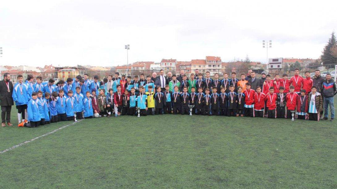 Melahat Ünügür Ortaokulu Yıldız Erkekler Futbol Turnuvası İl Birincisi Oldu