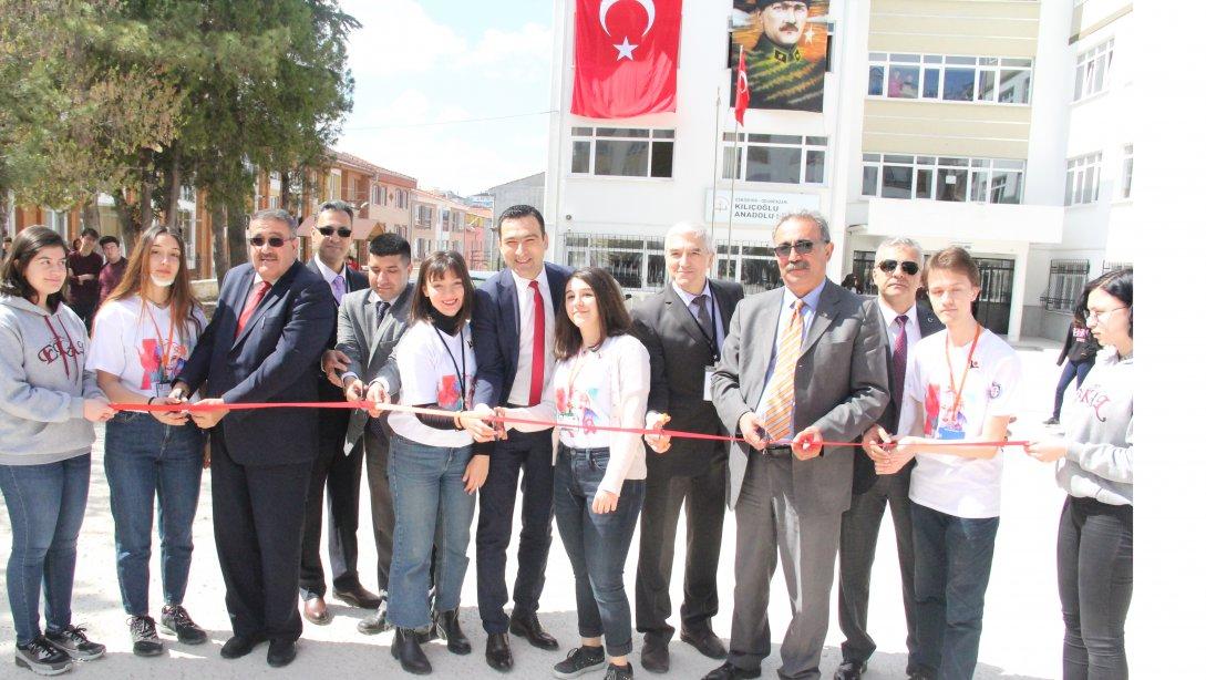 Kılıçoğlu Anadolu Lisesi Öğrencilerinin Hazırlamış Olduğu TÜBİTAK 4006 Bilim Fuarı Açıldı
