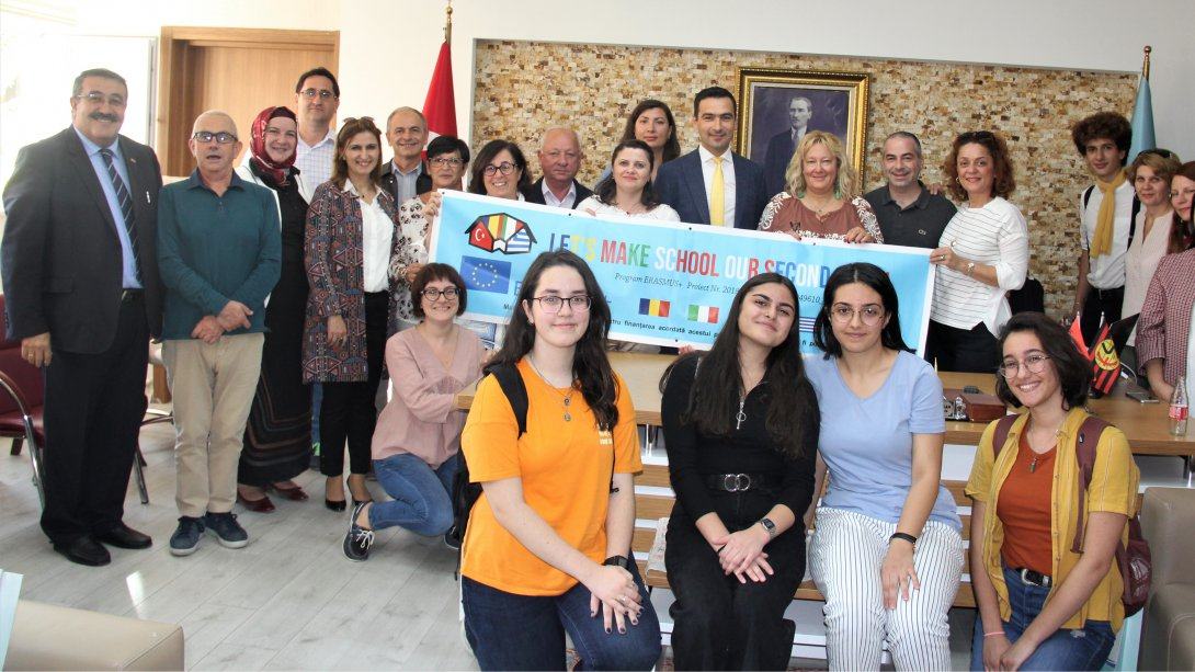 Erasmus Projesi Kapsamında Yurtdışından Gelen Öğretmenler Müdürlüğümüzü Ziyaret Ettiler 
