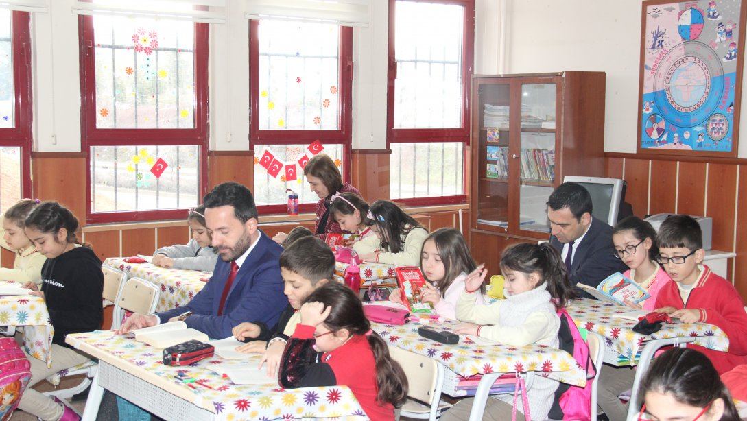 Misafirimiz Var'' Projesi Kapsamında Kılıçarslan İlkokulu'nda Kitap Okuma Etkinliği Gerçekleştirildi.