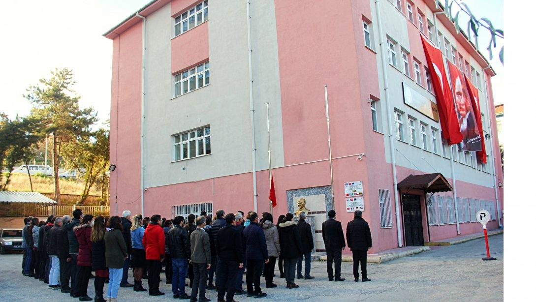 Türkiye Cumhuriyeti'nin kurucusu Mustafa Kemal ATATÜRK'ün vefâtının 83. yıl dönümü münasebetiyle kurumumuz personelinin katılımıyla anma töreni gerçekleştirildi.