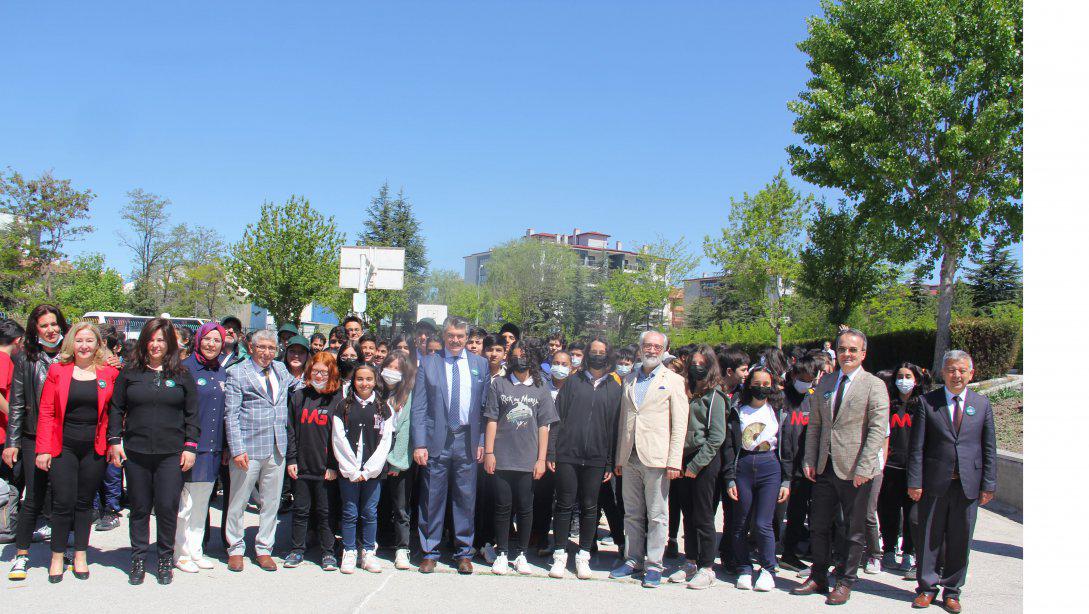 Mehmet Gedik Ortaokulu'nda Rehberlik ve Yeşilay Kulüp Hizmetleri Çalışmaları Doğrultusunda, Milli Eğitim Bakanlığı ve Yeşilay Cemiyetinin İşbirliğiyle Yürüttüğü  