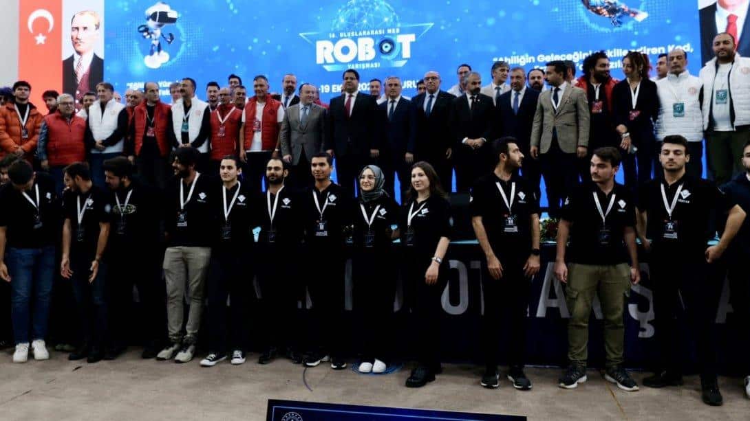 16. ULUSLARARASI MEB ROBOT YARIŞMASI'NDA ÖDÜLLER SAHİPLERİNİ BULDU